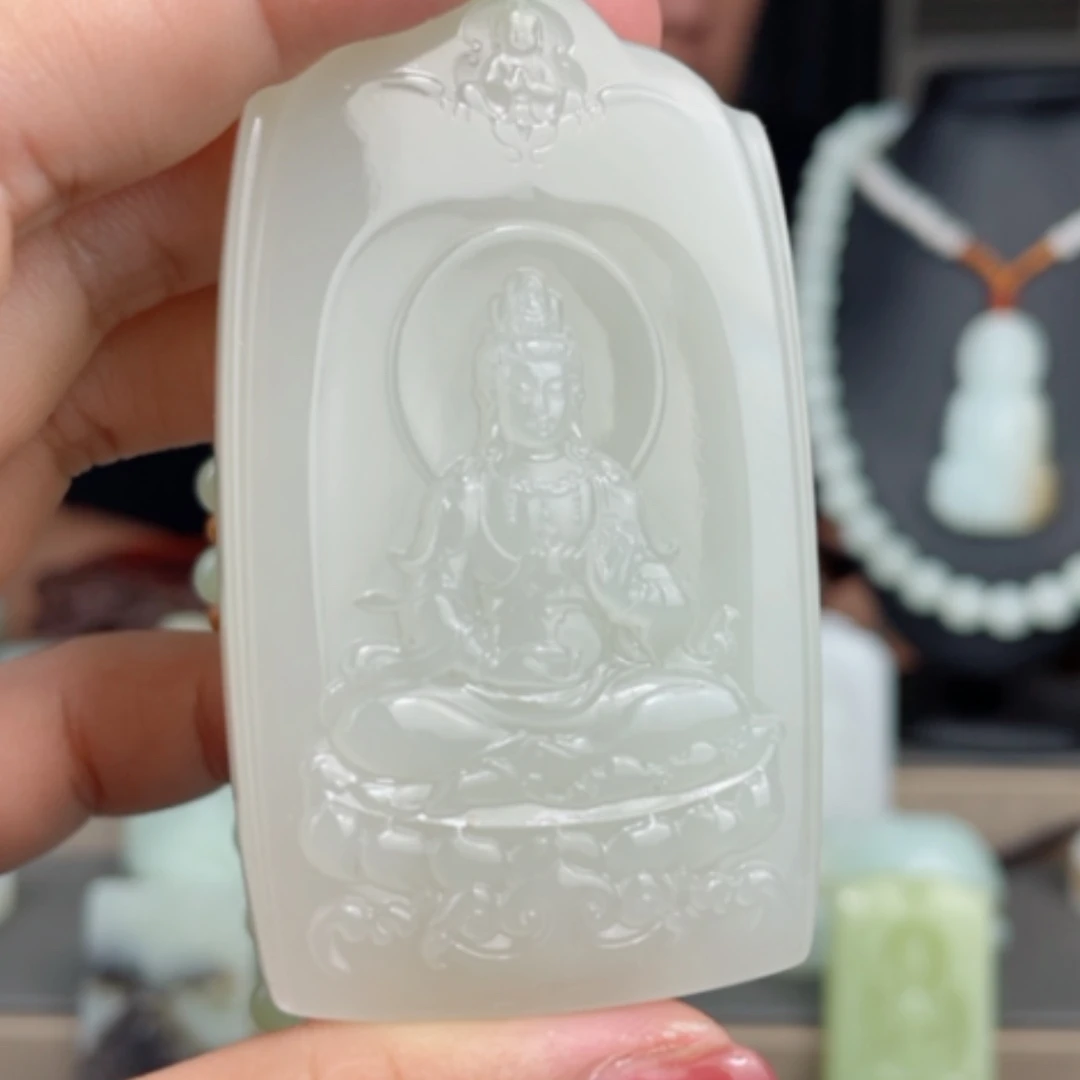 【闪购商品】颈饰未镶嵌和田玉