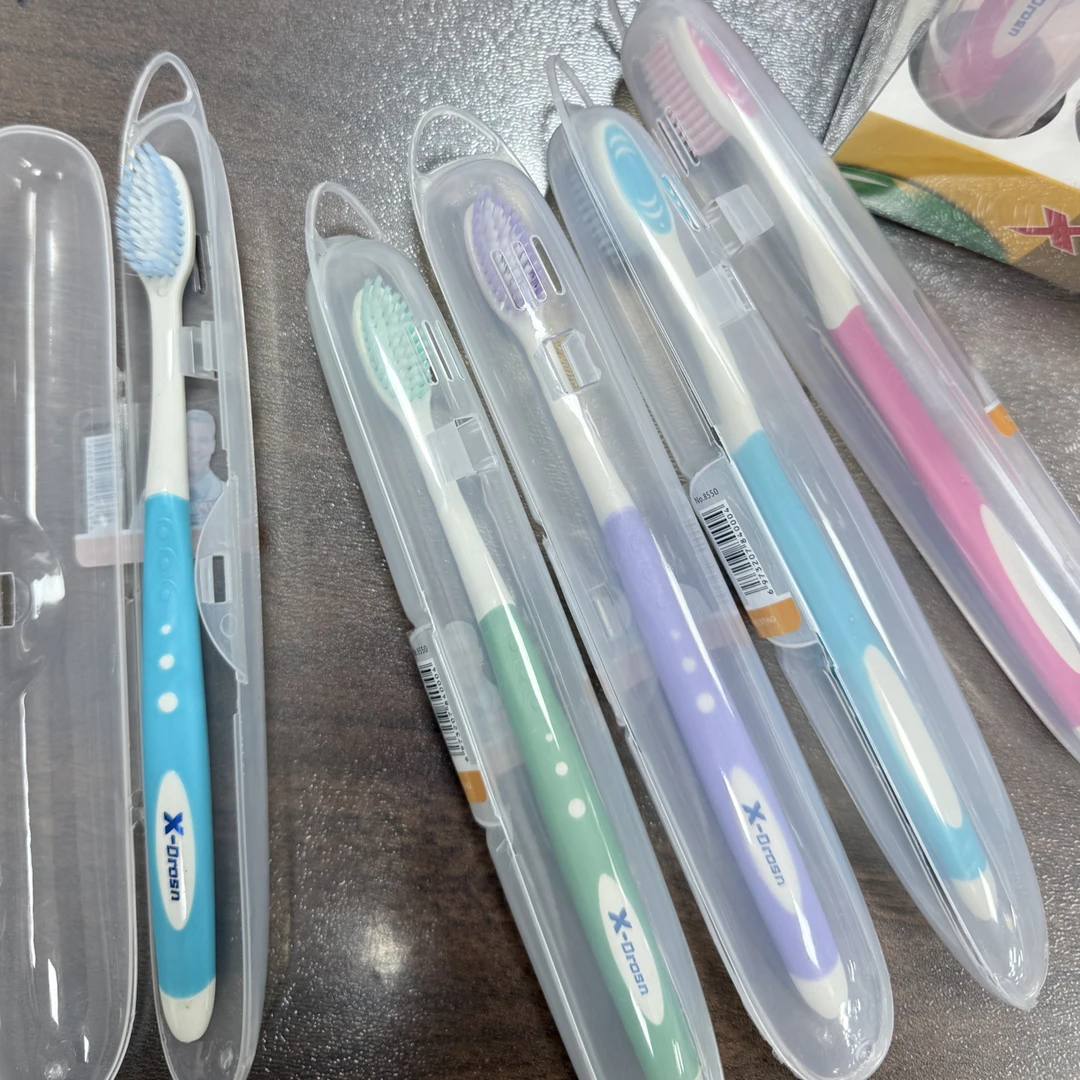 软毛牙刷  手动 家用，独立包装