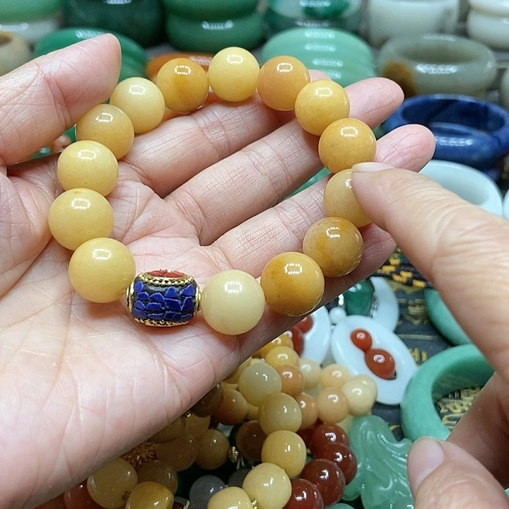 石英质玉手镯未镶嵌其**姆