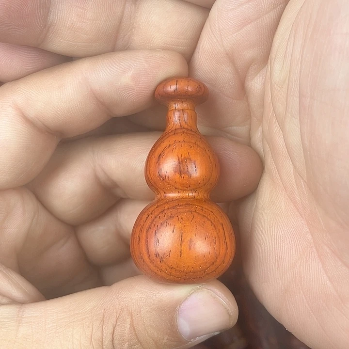 微凹黄檀（南美大红酸枝）