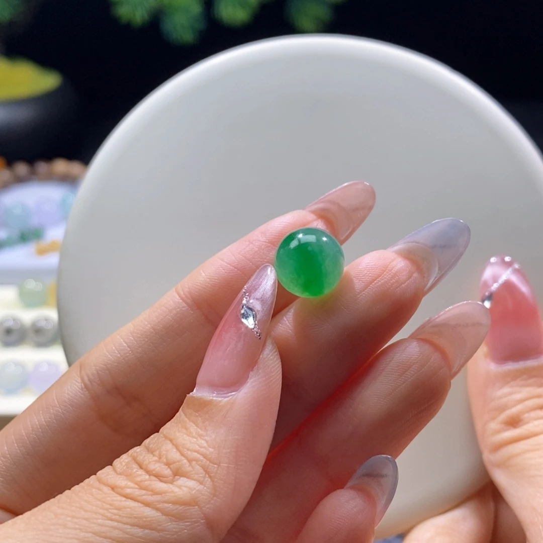 颈饰未镶嵌翡翠翡翠冰辣大色根珠11.2mm