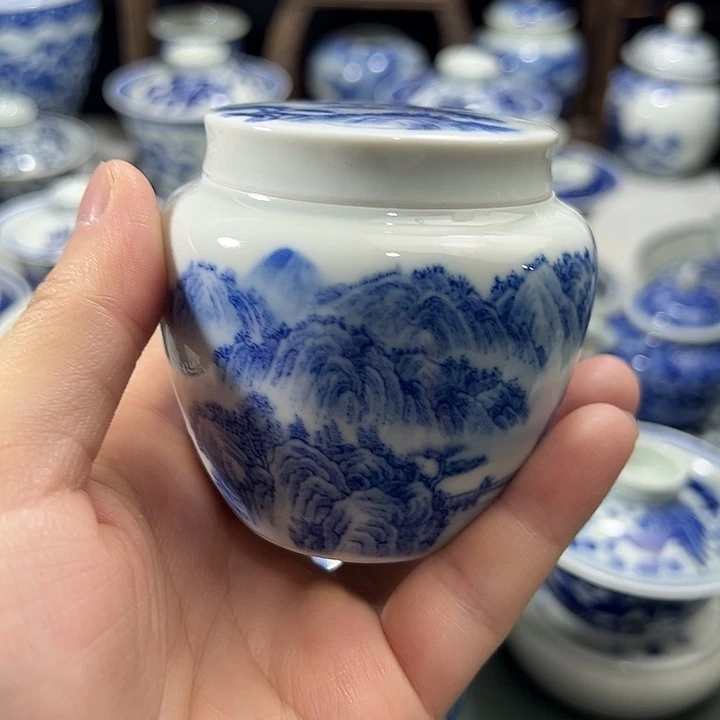 柴窑工笔山水茶叶罐