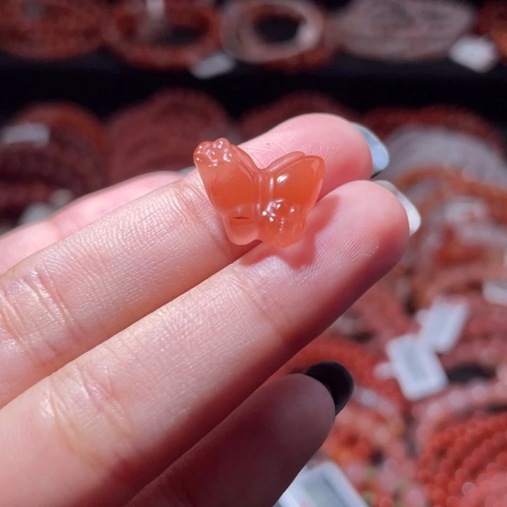 南红玛瑙未镶嵌蝶恋花2032打孔备注