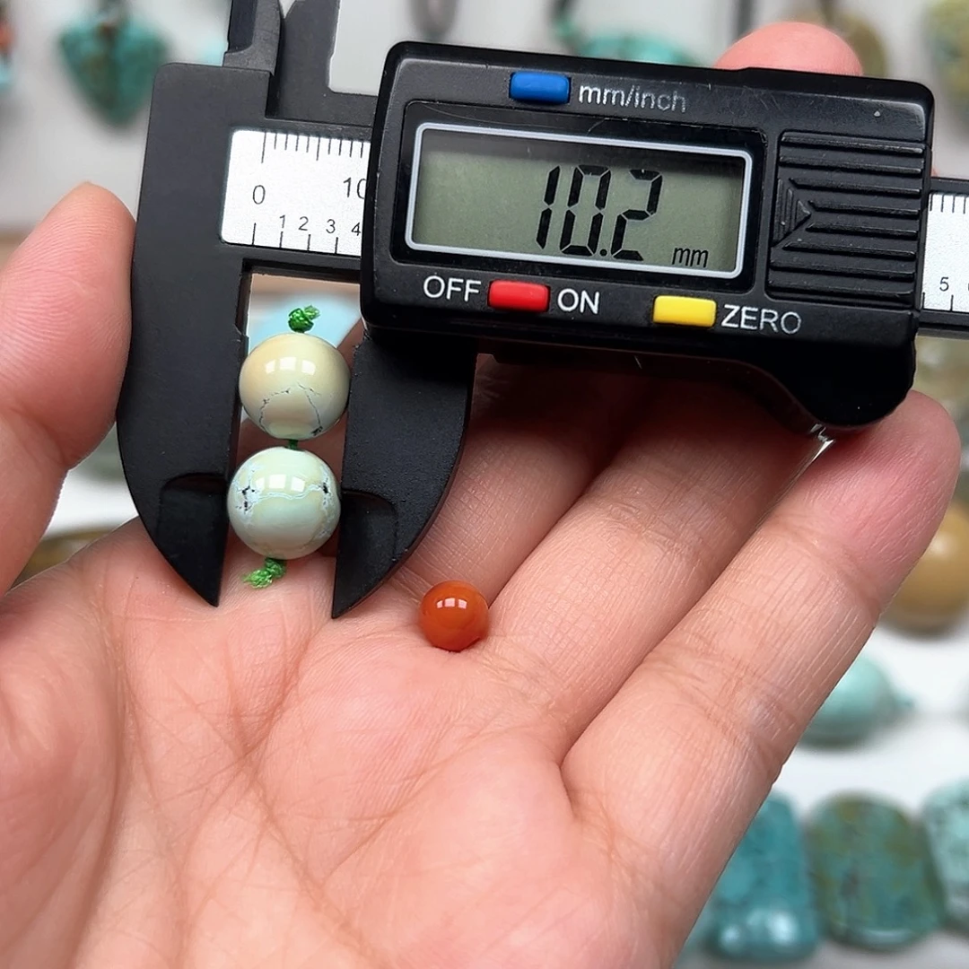 南红玛瑙未镶嵌珠宝奇石