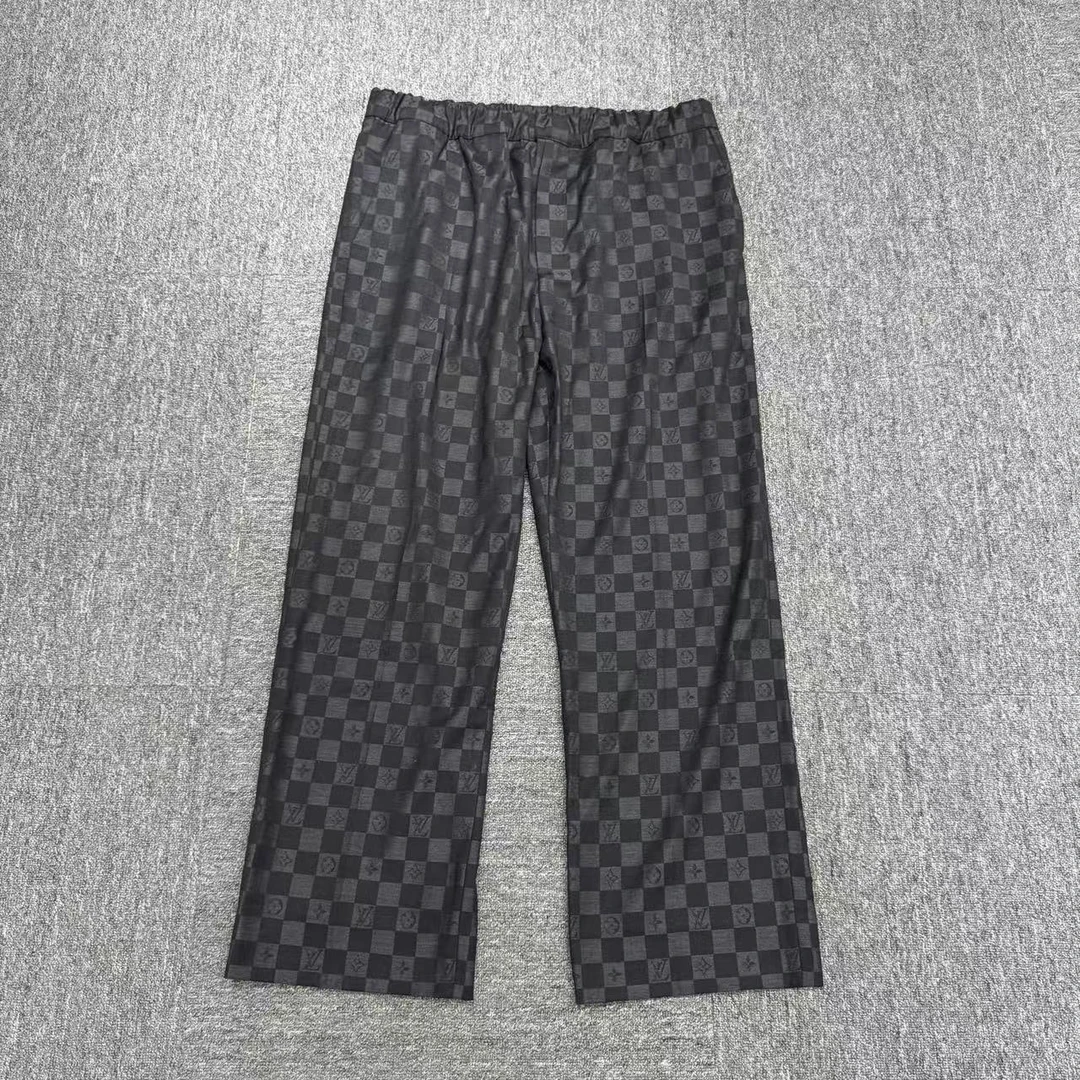 99新 LouisVuitton/路易威登  lv 黑灰色棋盘格羊毛/44码/17430