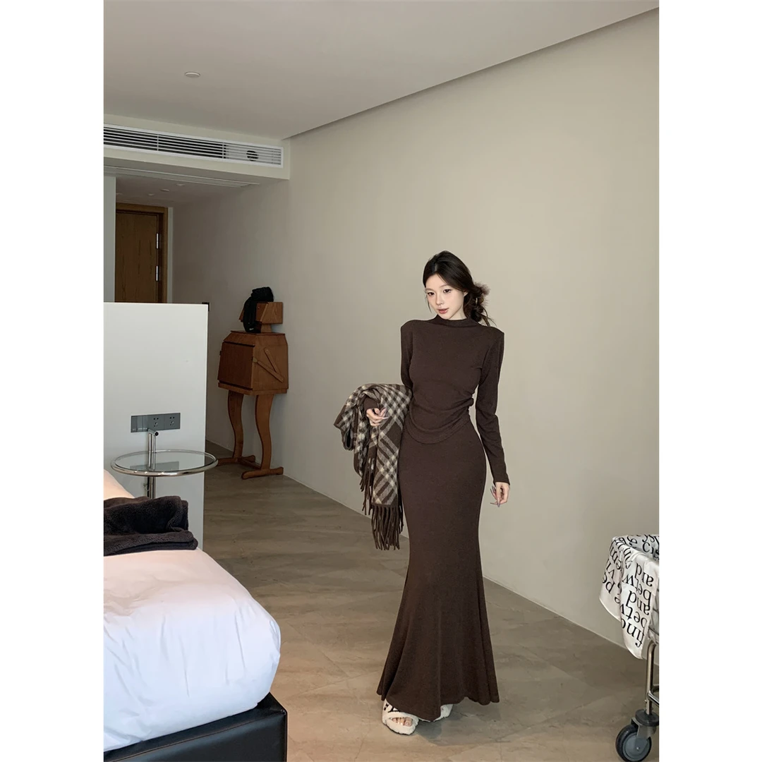 秋季新款韩版小众高级感气质长袖半高领打底衫高腰鱼尾裙两件套女