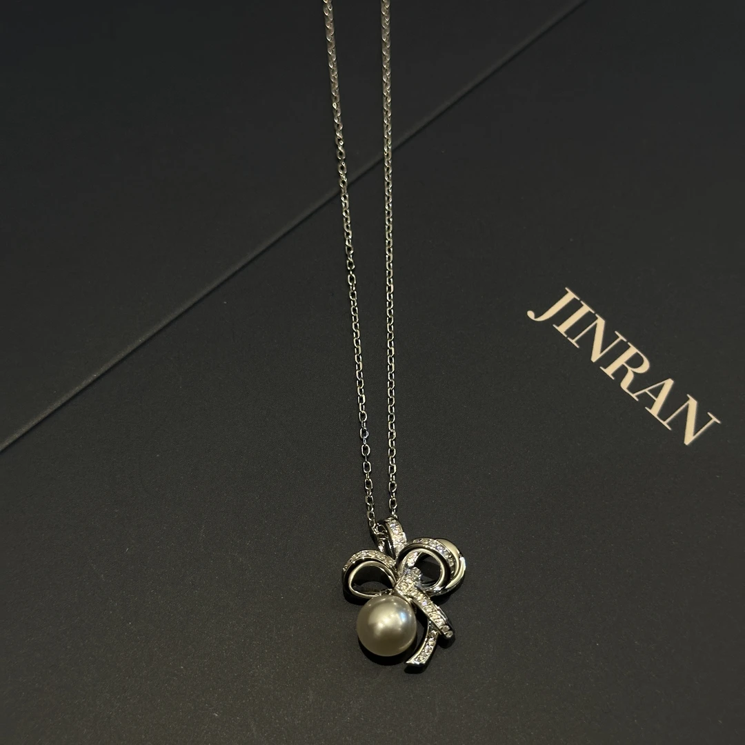 坠链均925银锆石 金然轻奢｜蝴蝶结琉璃珠项链