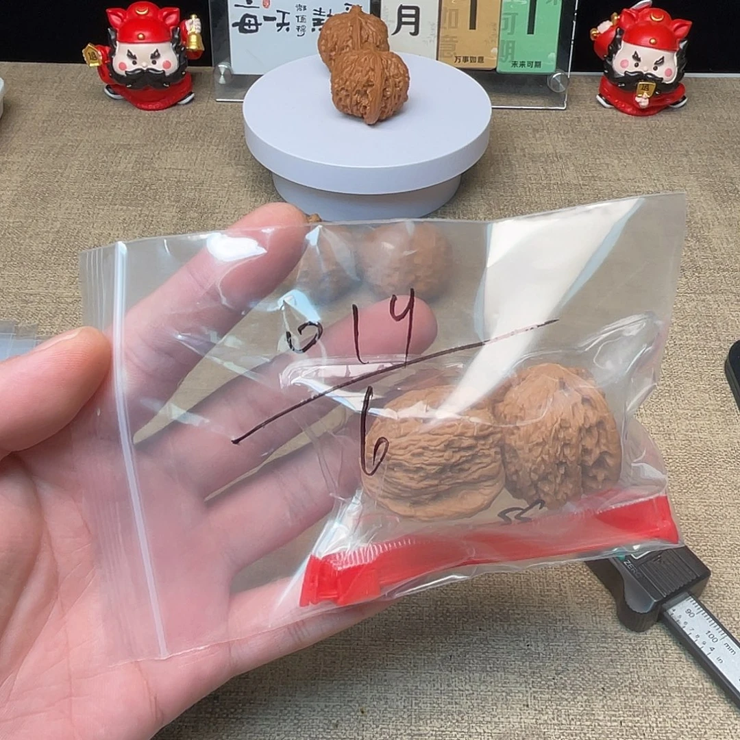 文玩核桃吊坠35密纹