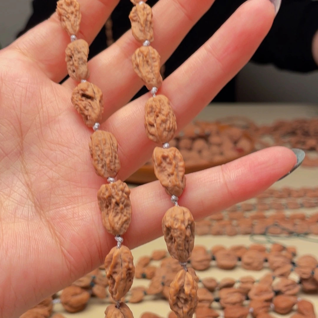 宇***哥吊坠文玩核桃异性