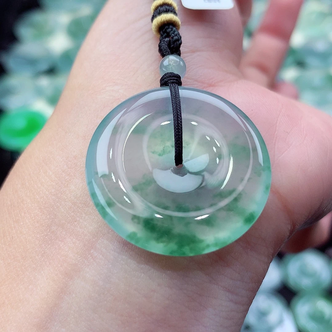 颈饰未镶嵌翡翠编号35。尺寸28.6-6.1