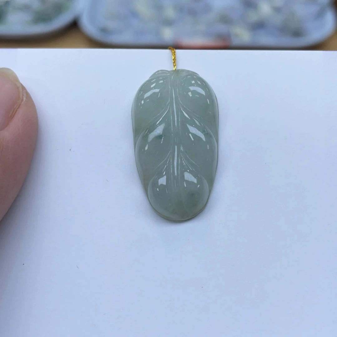 颈饰未镶嵌翡翠叶子