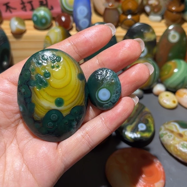 金***蛙玛瑙/玉髓未镶嵌颈饰