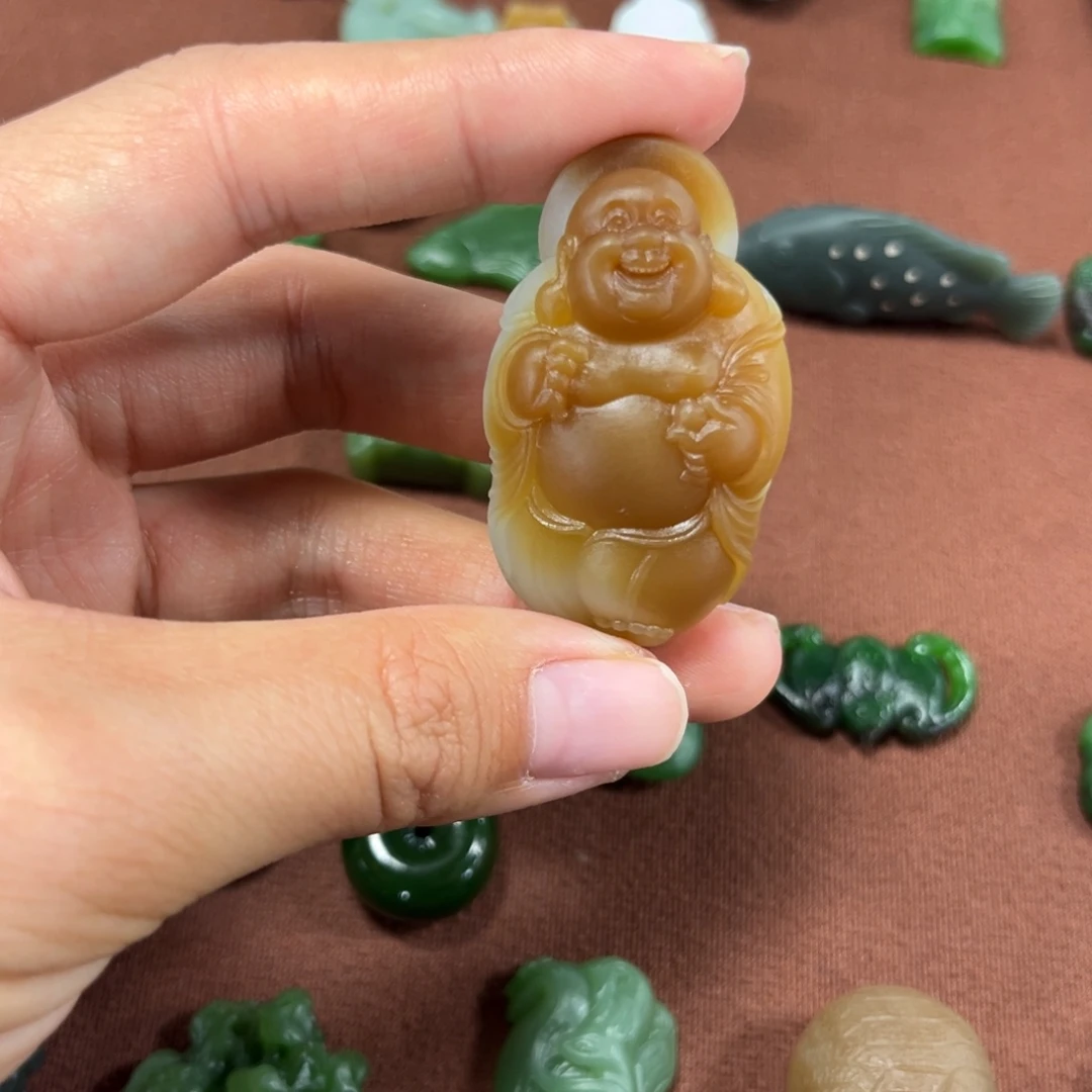 和田玉（糖玉）未镶嵌颈饰