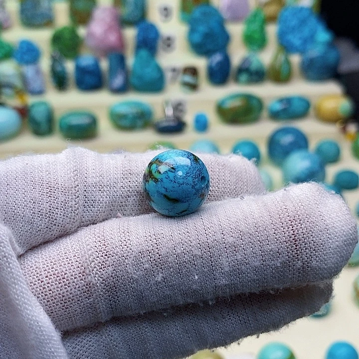 绿松石配饰未镶嵌