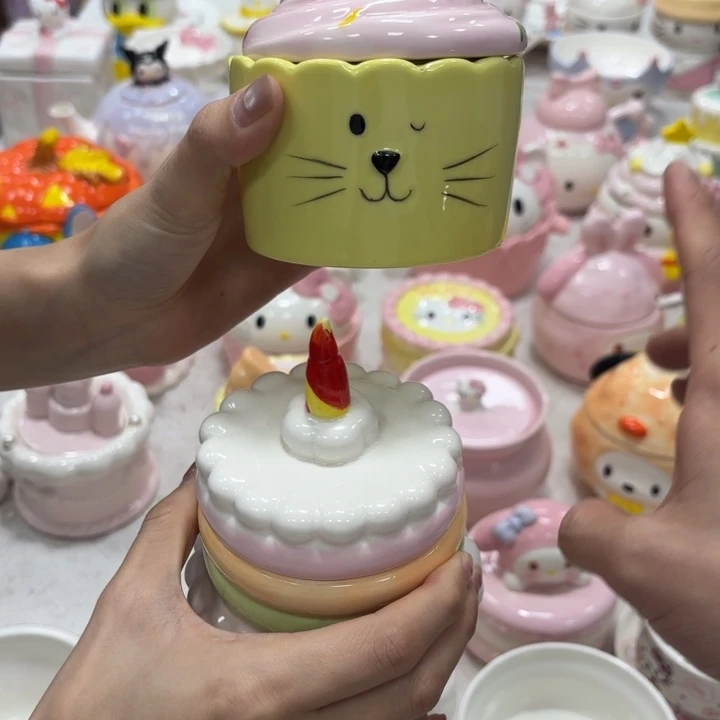 紫砂在干嘛呀亲爱呢