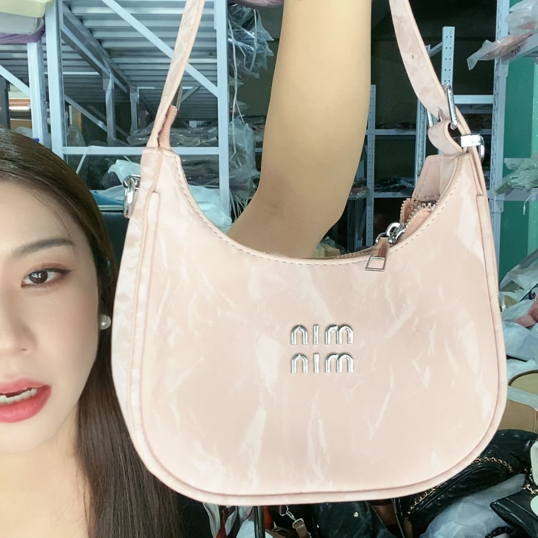 【闪购商品】袋鼠皮（革）