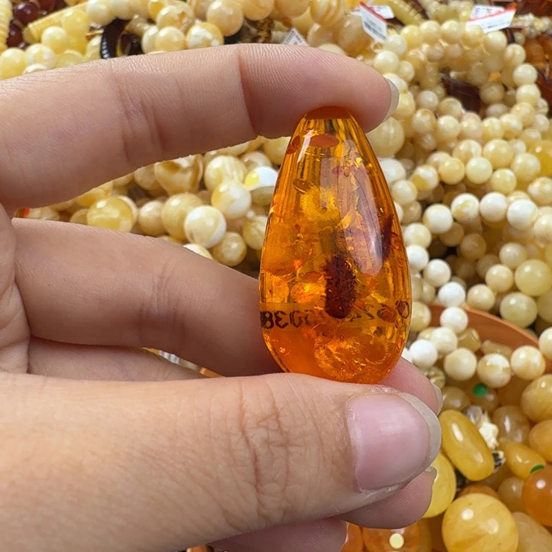 未镶嵌琥珀珠宝奇石