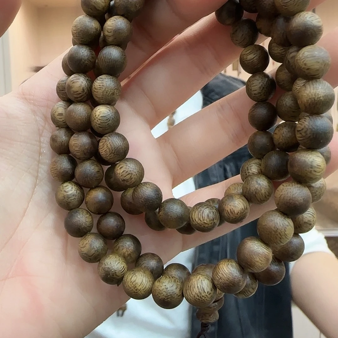 沉香手串老乌身卡8圆珠多圈