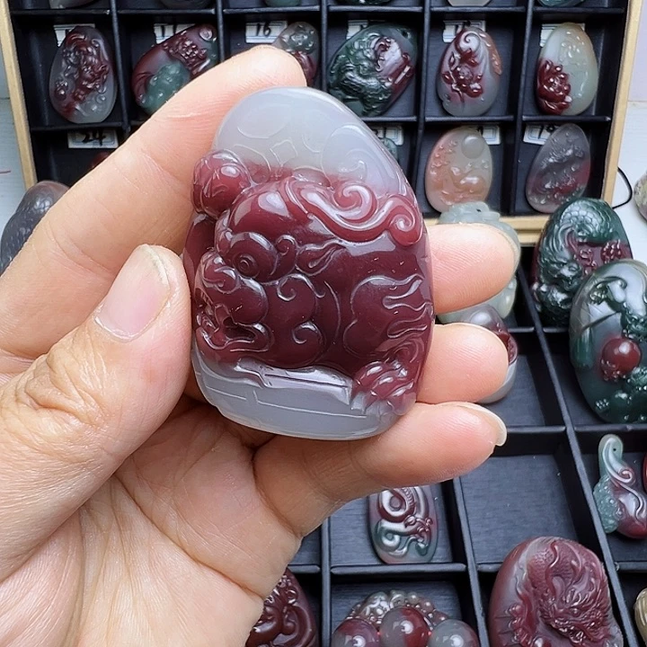 玛瑙/玉髓秦紫玉手把件未镶嵌