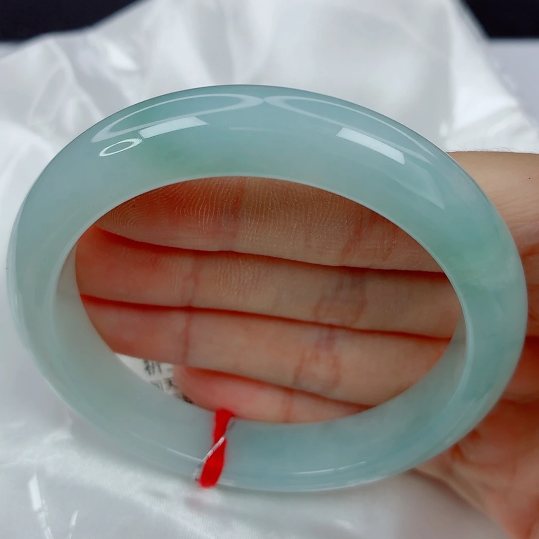 翡翠未镶嵌手镯58正圈，细腻淡色