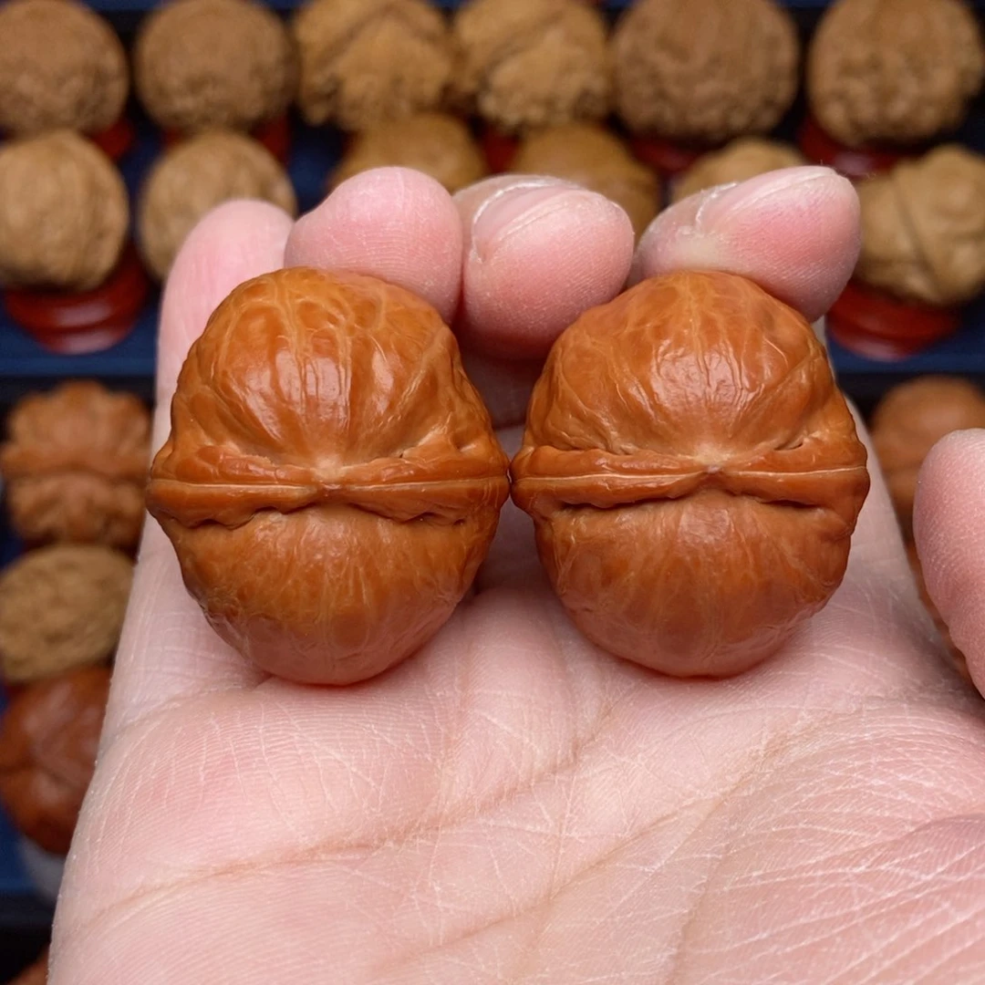 把件文玩核桃手捻野生精品木鱼元宝墩