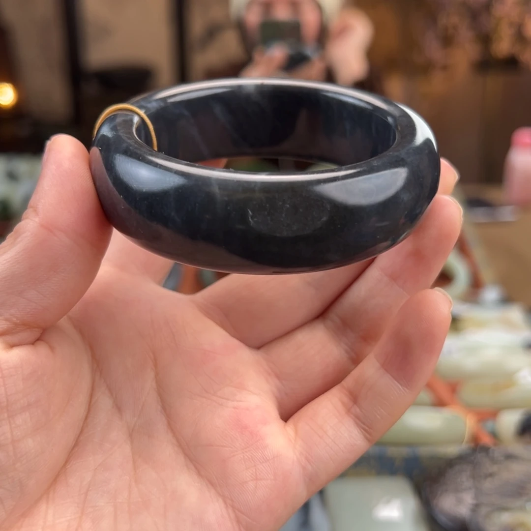 和田玉（子料）未镶嵌手镯