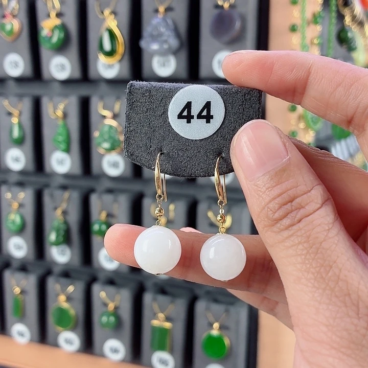 和田玉18K金镶嵌耳饰