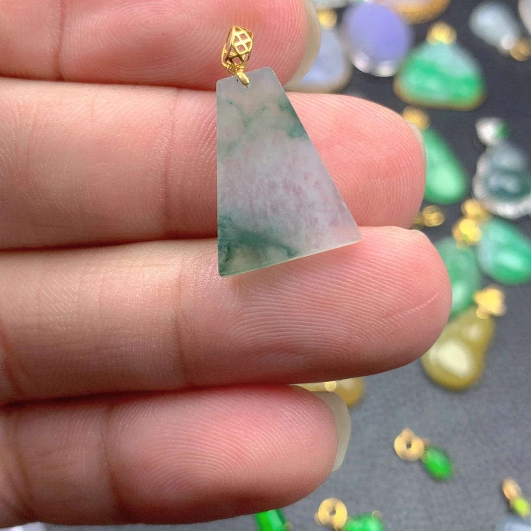 【闪购商品】颈饰18K金镶嵌翡翠翡翠