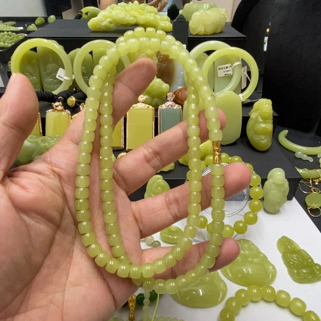 项链未镶嵌和田玉（黄玉）
