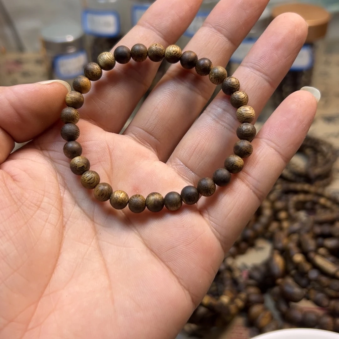 沉香沉香碎屑奇楠沉香卡6单圈