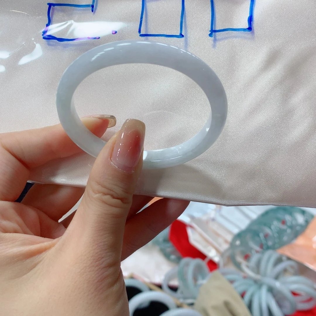 未镶嵌手镯翡翠转***他买断