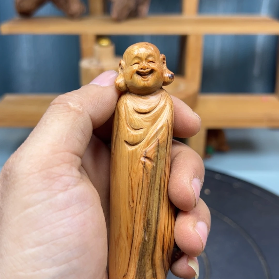 顺***爷木崖柏木摆件手把件