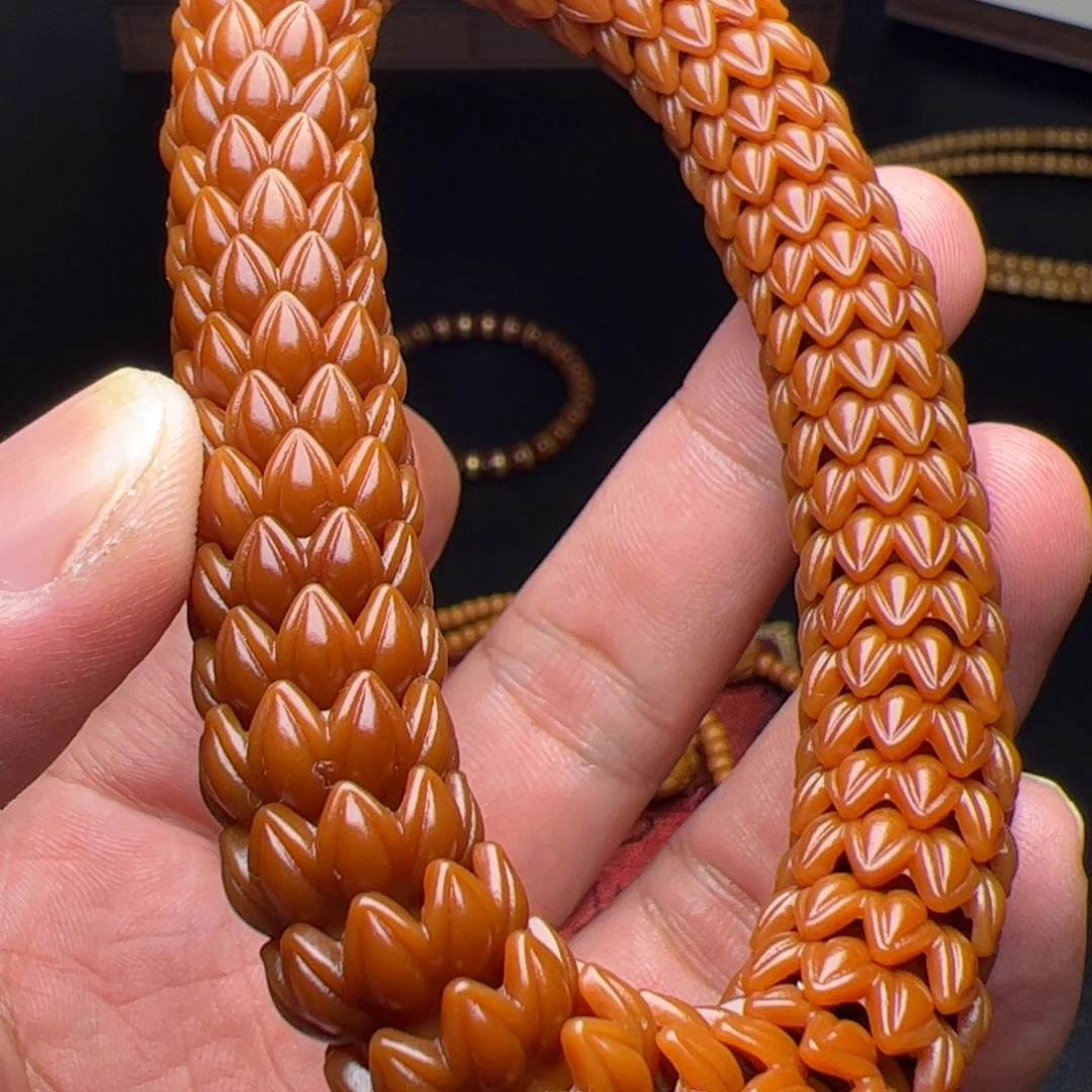 猴头核桃吊坠哦了咯