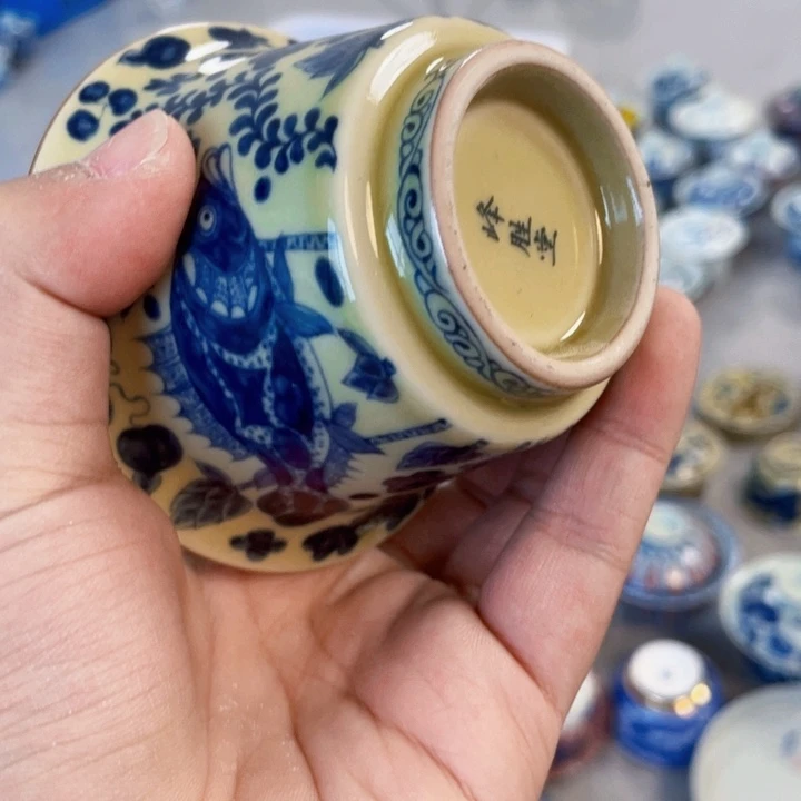 瓷片2号釉鱼藻纹碗身
