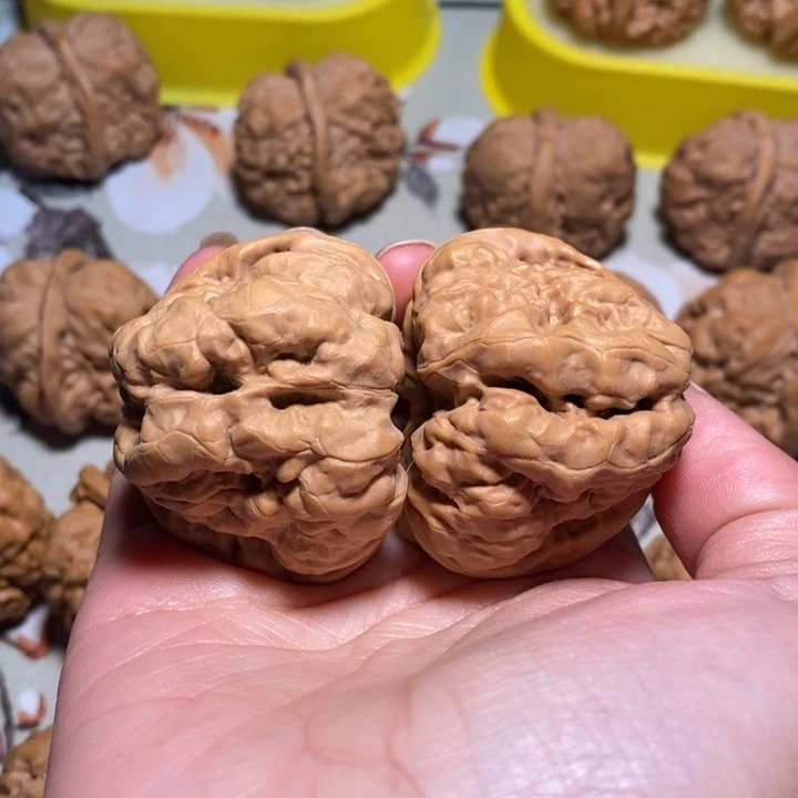 文玩核桃把件蛙蛙44四开