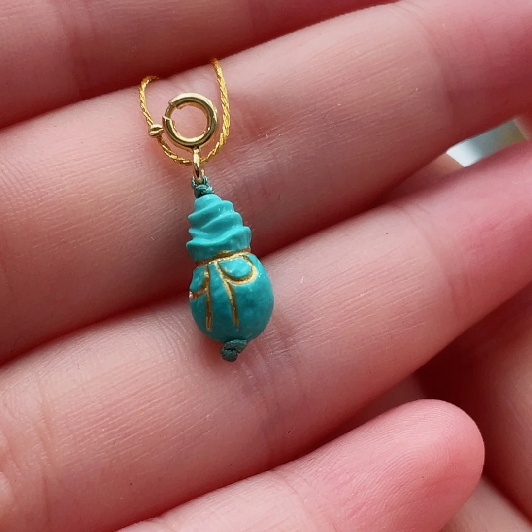 绿松石颈饰未镶嵌