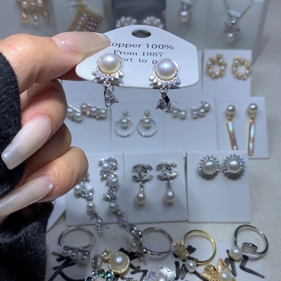 未镶嵌淡水珍珠耳饰