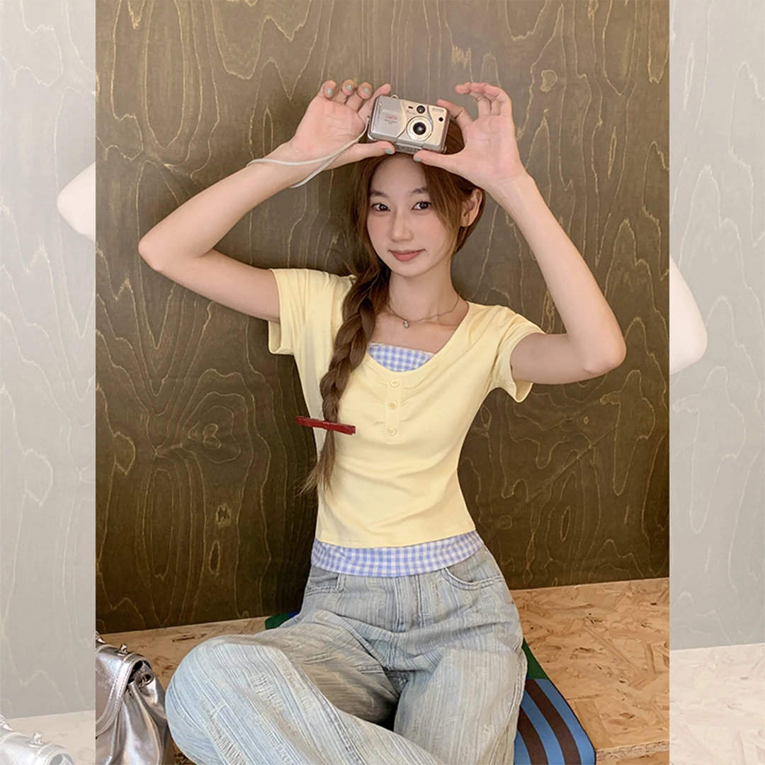 性感辣妹风假两件V领短袖T恤女夏新款纯欲修身显瘦短款上衣设计感