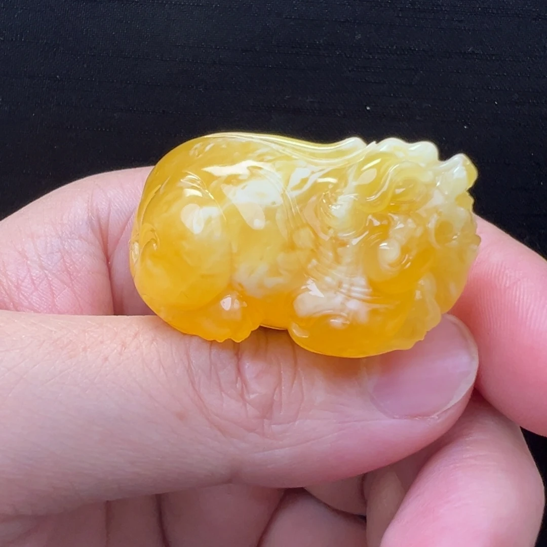 未镶嵌琥珀裸石橘金浓蜡精工貔貅