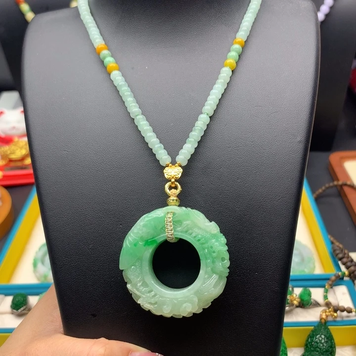 翡翠未镶嵌颈饰翡翠龙扣