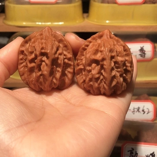 文玩核桃把件曹大龙