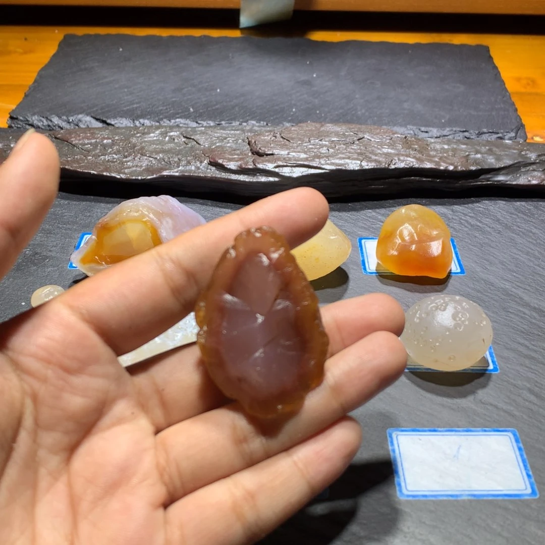 未镶嵌玛瑙/玉髓珠宝奇石