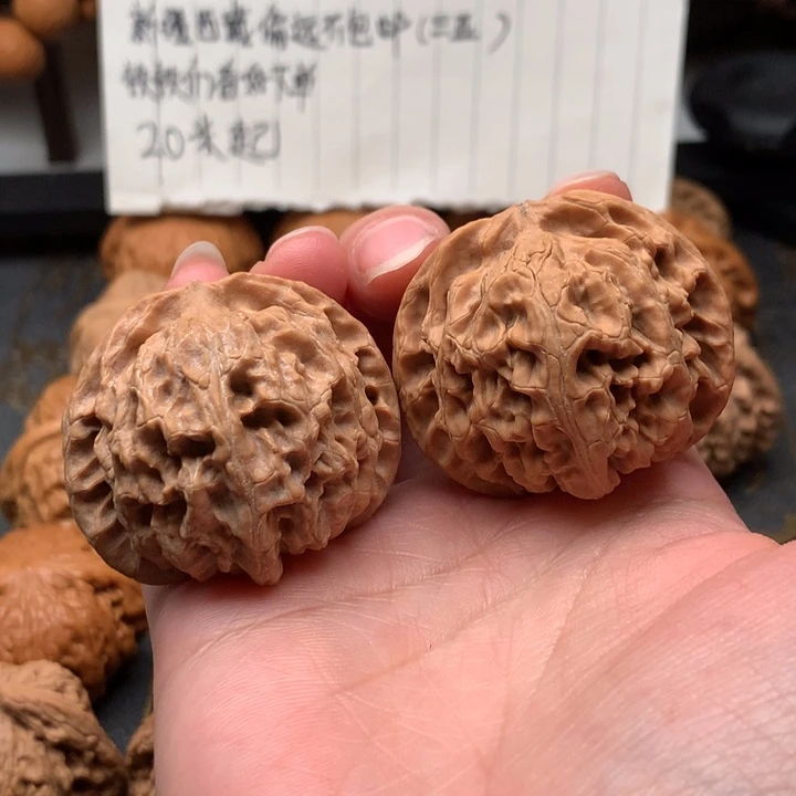 文玩核桃吊坠核桃