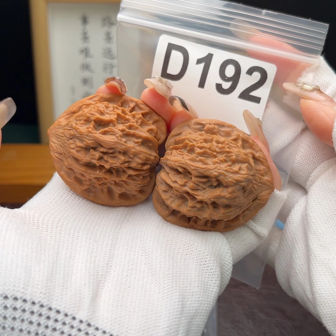 把件文玩核桃42红狮子d192