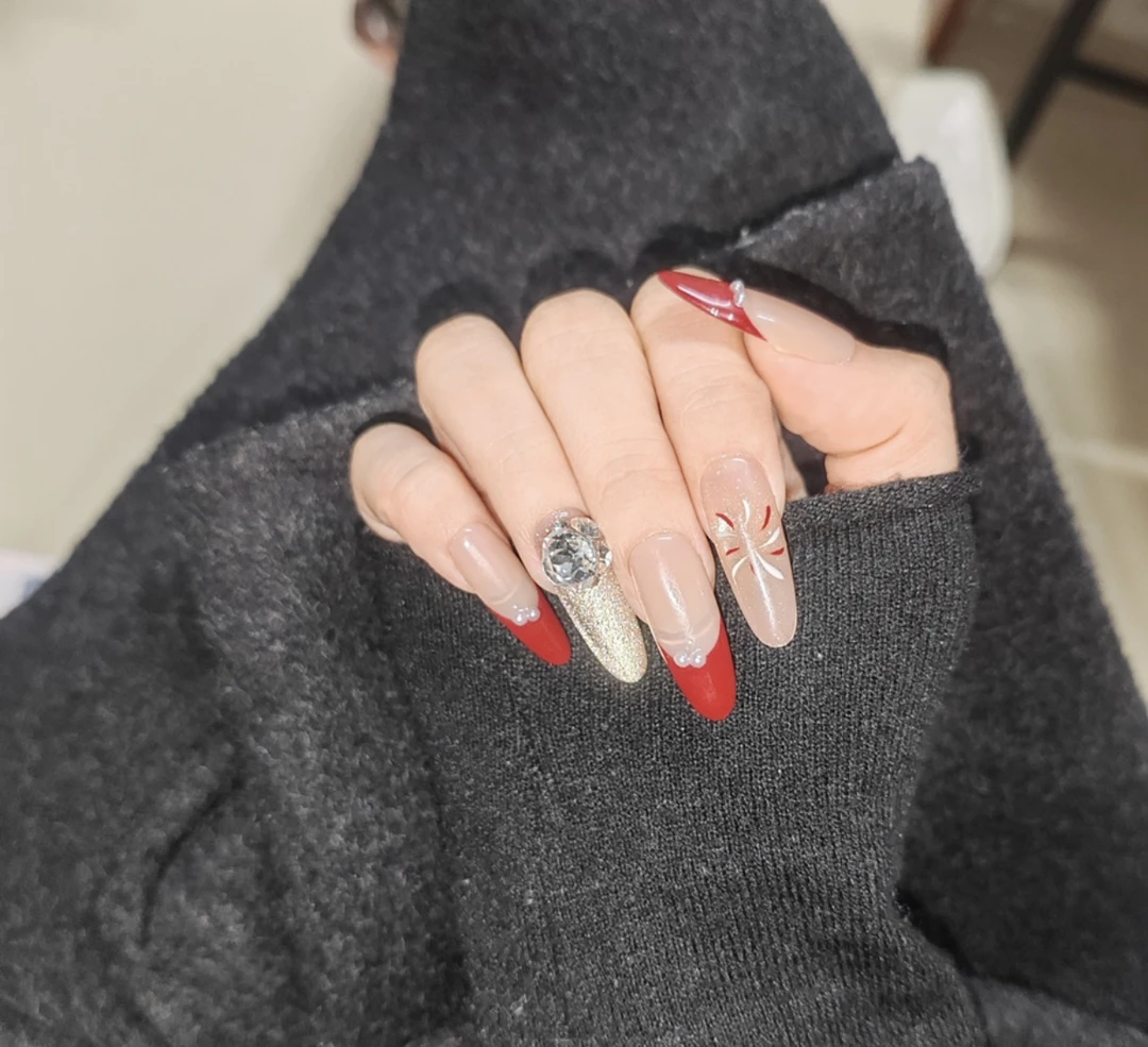 新年酒红纯手工穿戴美甲超仙安哥拉红指甲贴片