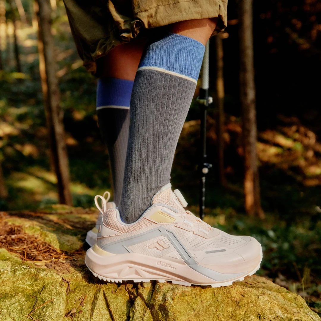 FILA斐乐童鞋中大童运动鞋男女童BOA旋钮户外训练鞋K15G412504