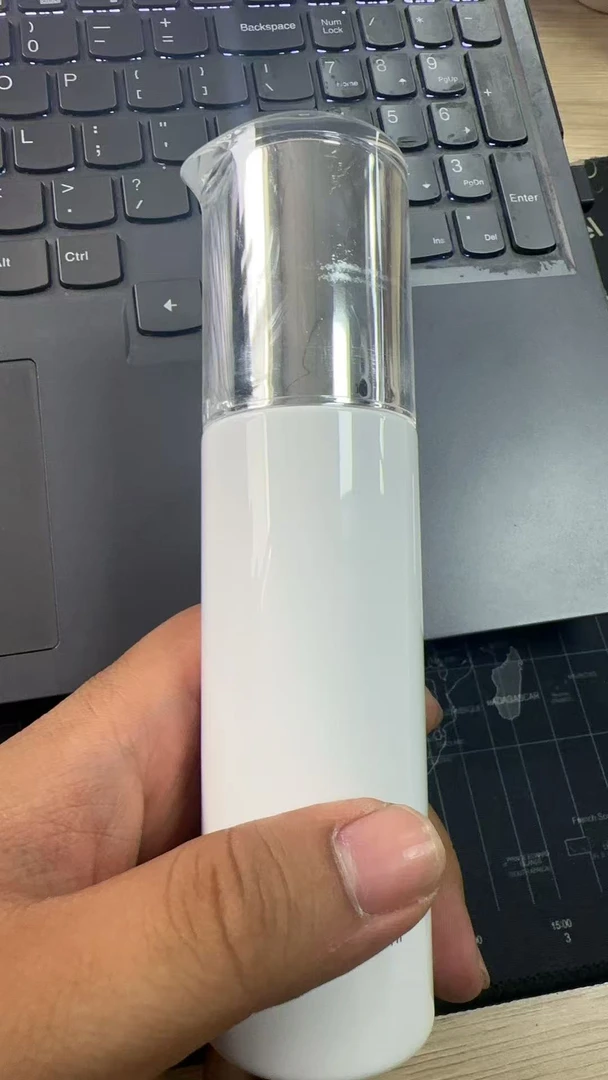 （花妹清货）净透乳 裸瓶介意勿拍