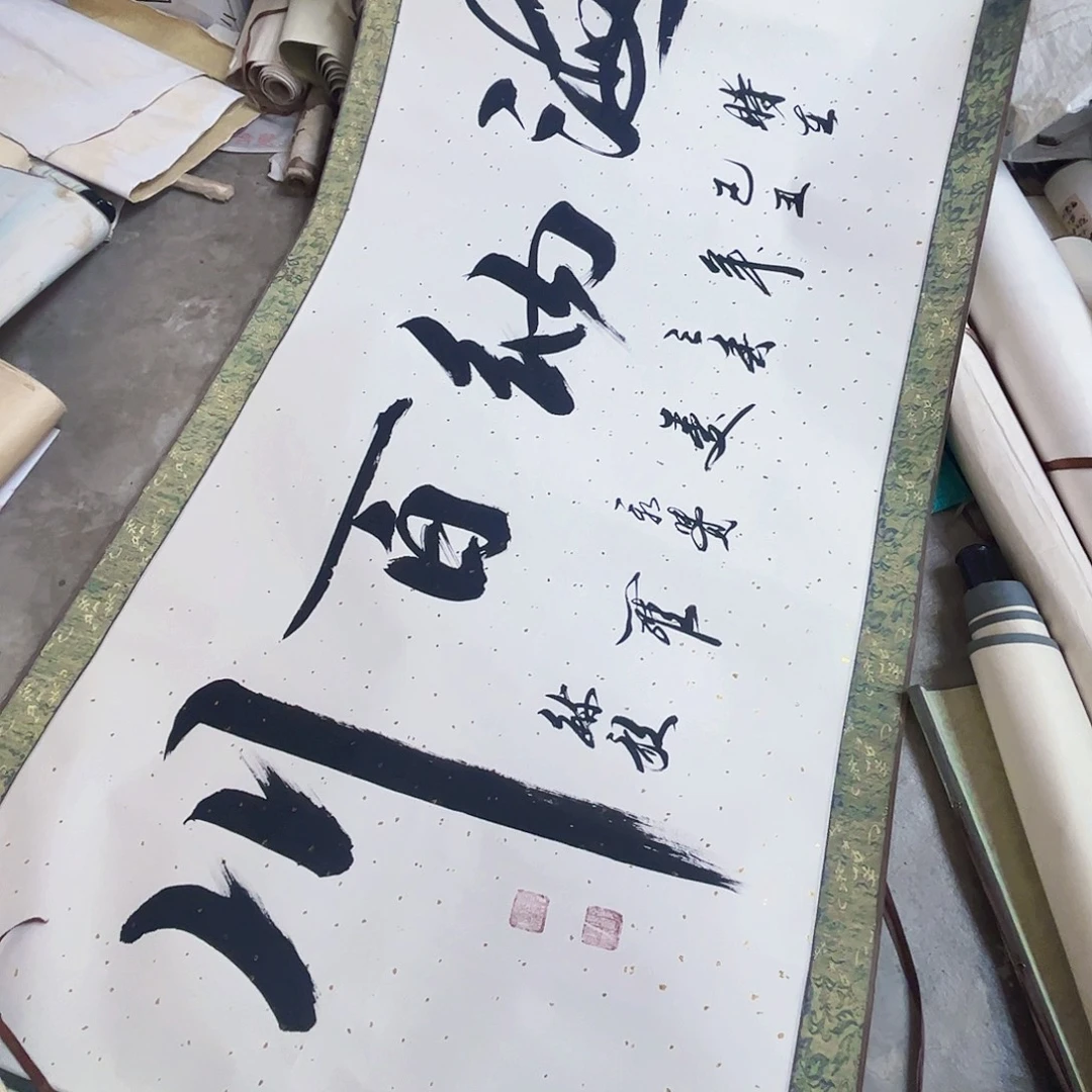 摆件，轴坏，破损，水渍都是正常的