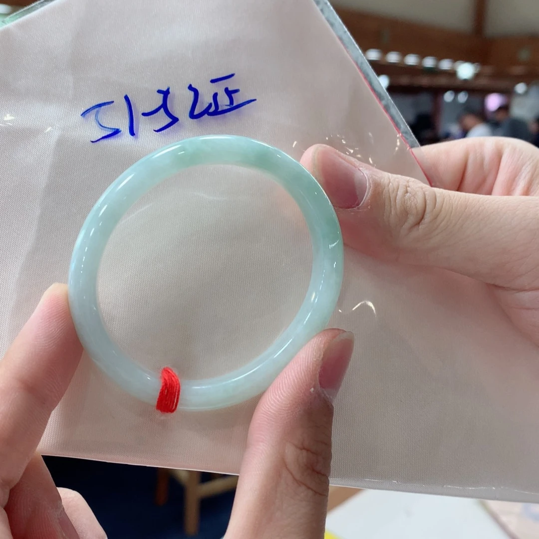 翡翠手镯未镶嵌买断