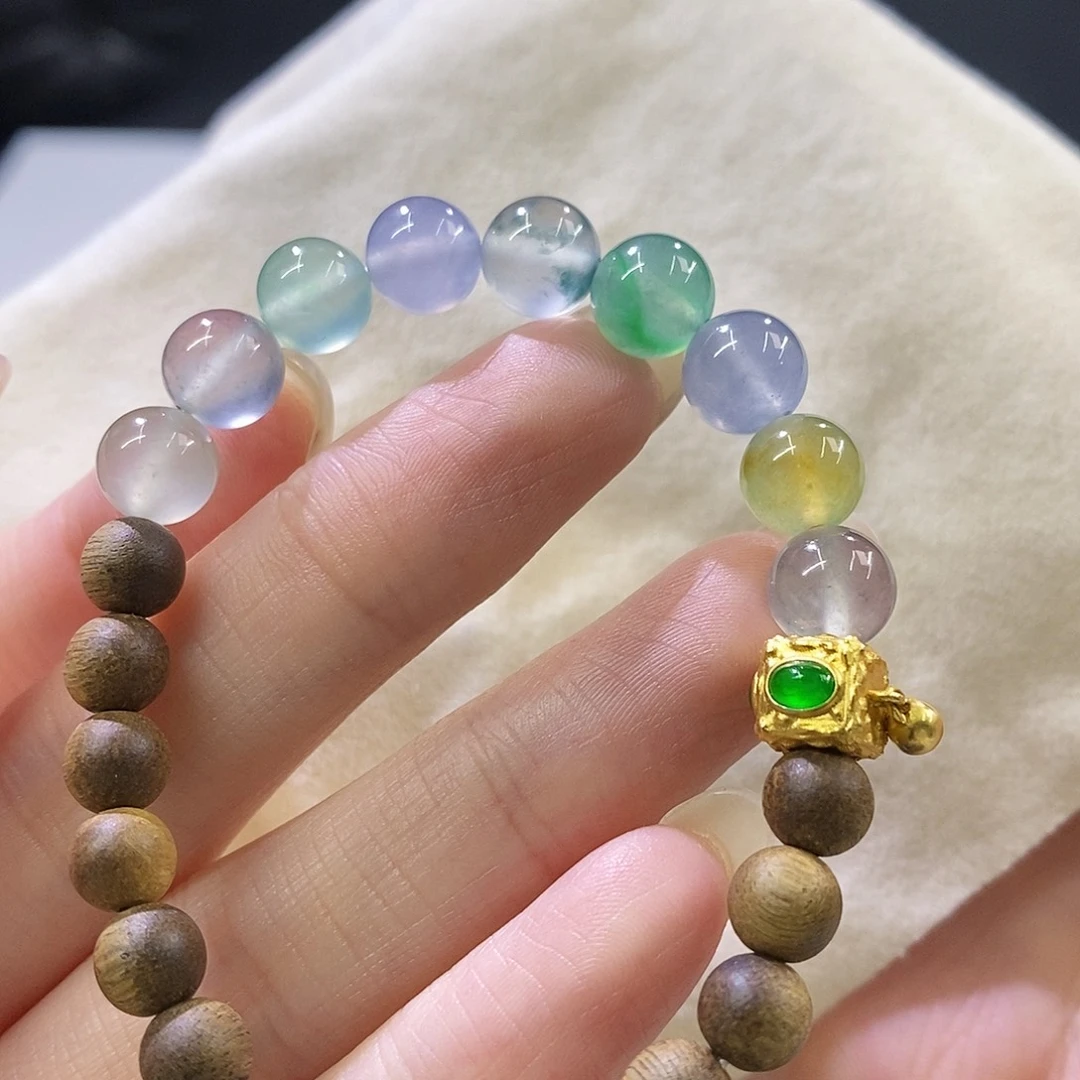 未镶嵌挂件翡翠半串